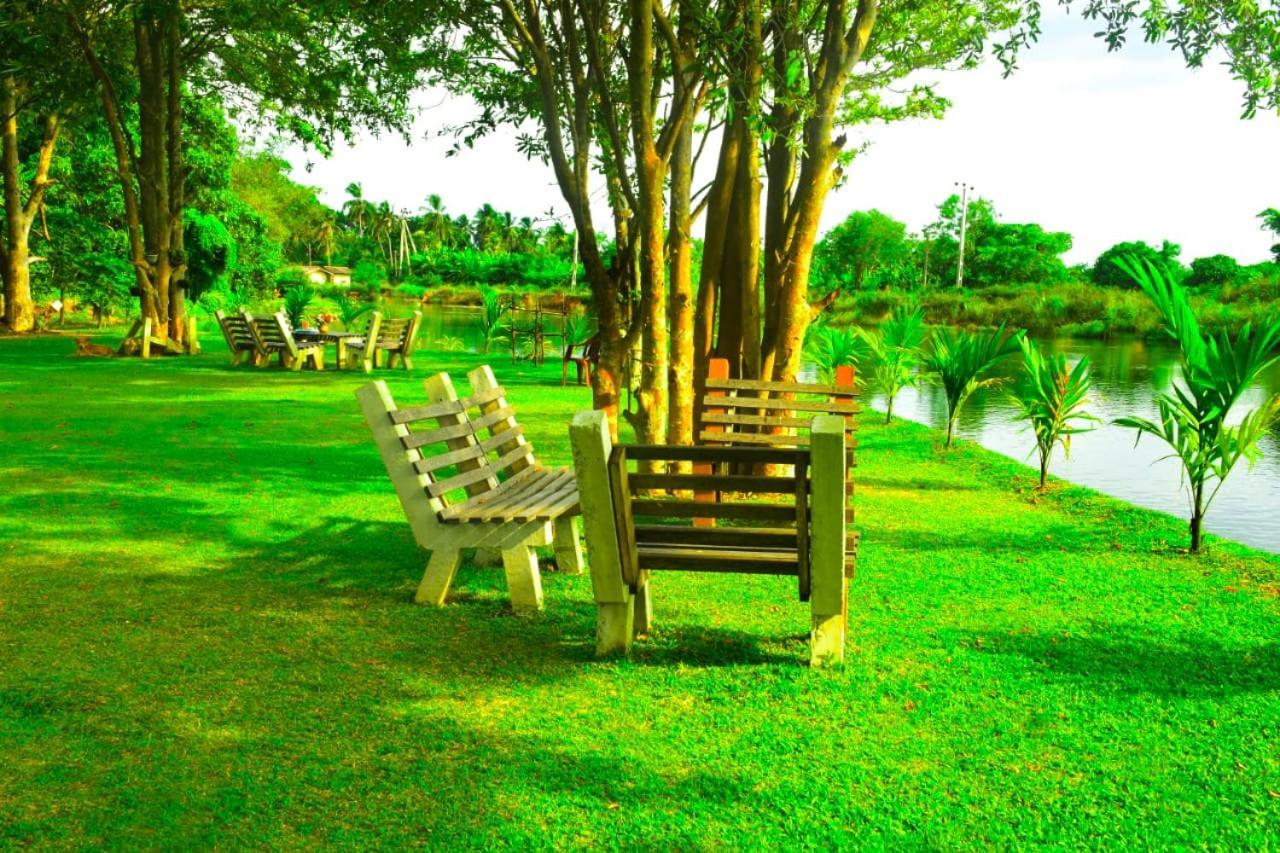 Canal Side Safari Resort Udawalawe Εξωτερικό φωτογραφία