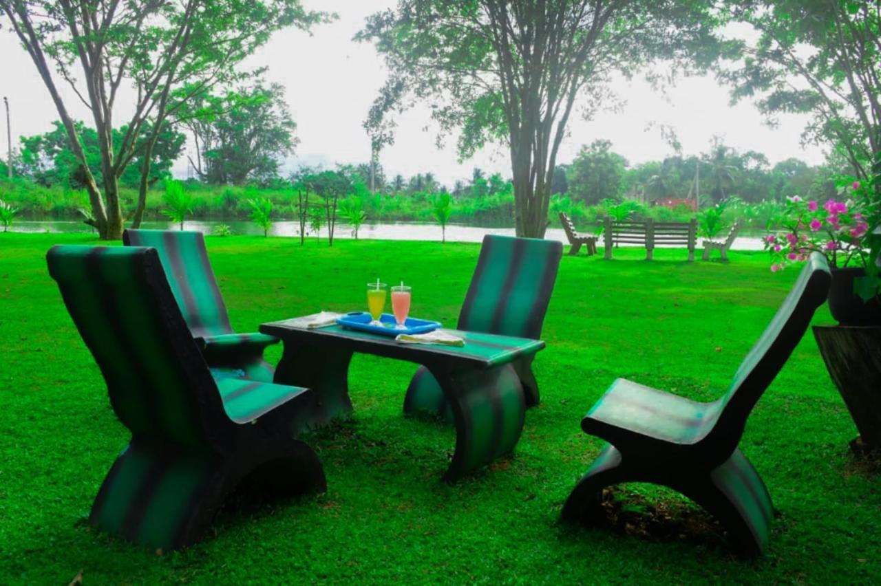 Canal Side Safari Resort Udawalawe Εξωτερικό φωτογραφία